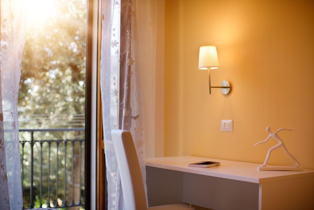 Apartamento Il Nido Del Gabbiano Massa Lubrense Exterior foto